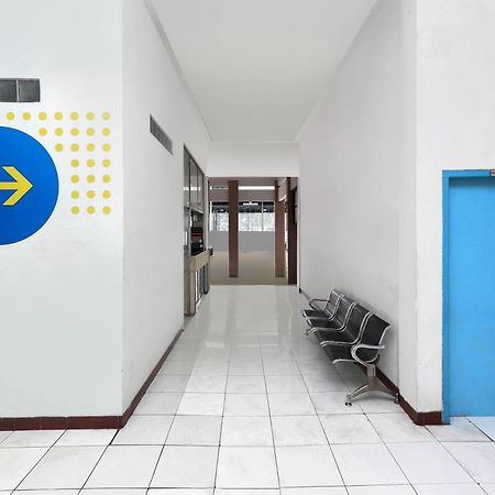 Spot On 2289 Hotel Saudara Tegal  Exterior foto
